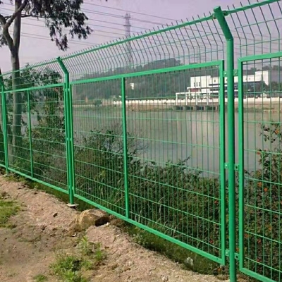 Camino ferroviario 3.0-5.0m m Mesh Fencing For Construction Protection soldado con autógena alambre