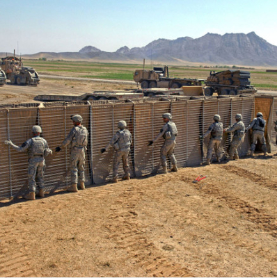El color de la arena soldó con autógena a Mesh Military Hesco Barrier Wall 24 pulgadas