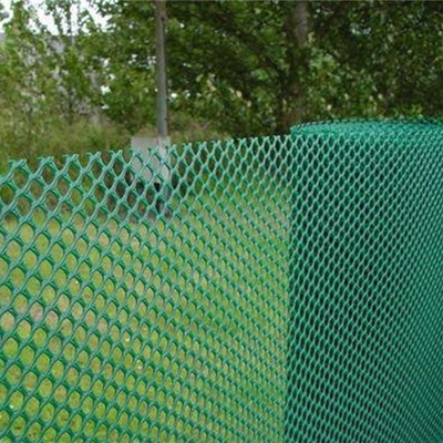 El PVC hexagonal de la malla de alambre de la longitud el 10-200m cubrió la cerca del pollo